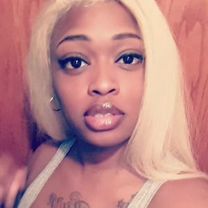 Meet your Posher, Jeronnia